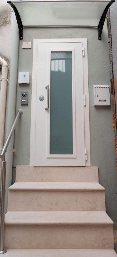 La Petite Maison Apartment กอนแวร์ซาโน ภายนอก รูปภาพ